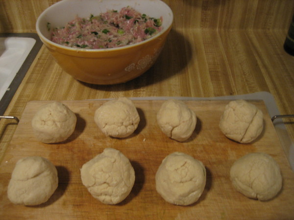 Dividing the flour