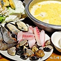 牛奶鍋海鮮.JPG