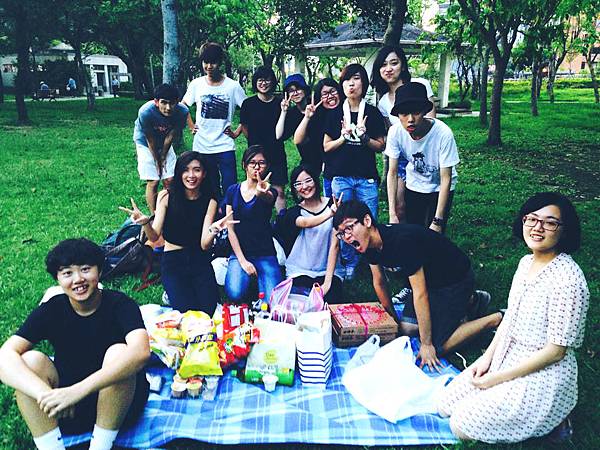 11354881_10205817406768387_475195913_n_meitu_16