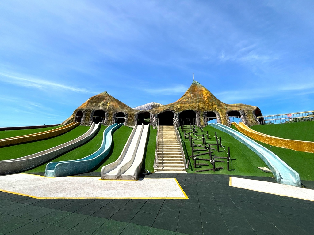 【苗栗竹南景點】竹南獅山親子公園～以火炎山為主題的七道溜滑梯