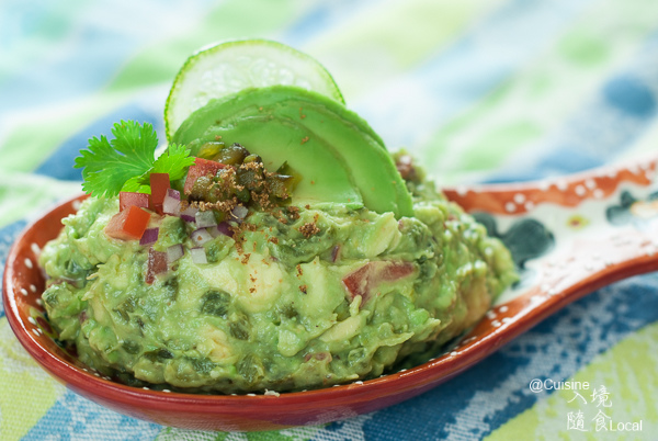 酪梨醬剝皮辣椒進階版{Roasted Jalapeño Guacamole}