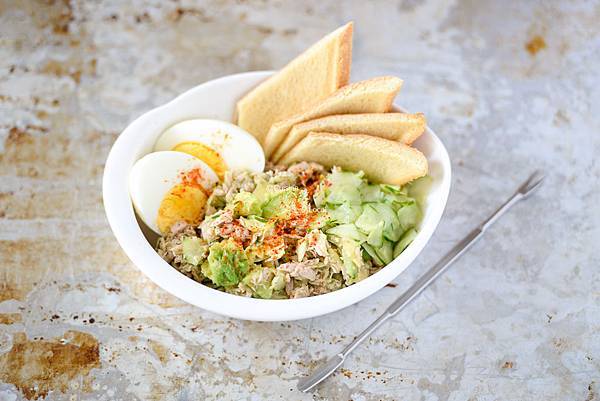 橄欖油鮪魚蛋沙拉 {Tuna & Egg Salad} 