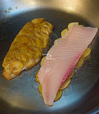 2 fillets in pan.jpg