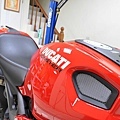 台中洗重機 LD汽車美容_DUCATI796紅硬化鍍膜_