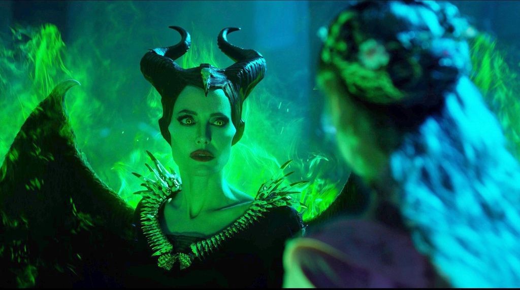 maleficent-2-angelina-jolie-1-1557844211.jpg