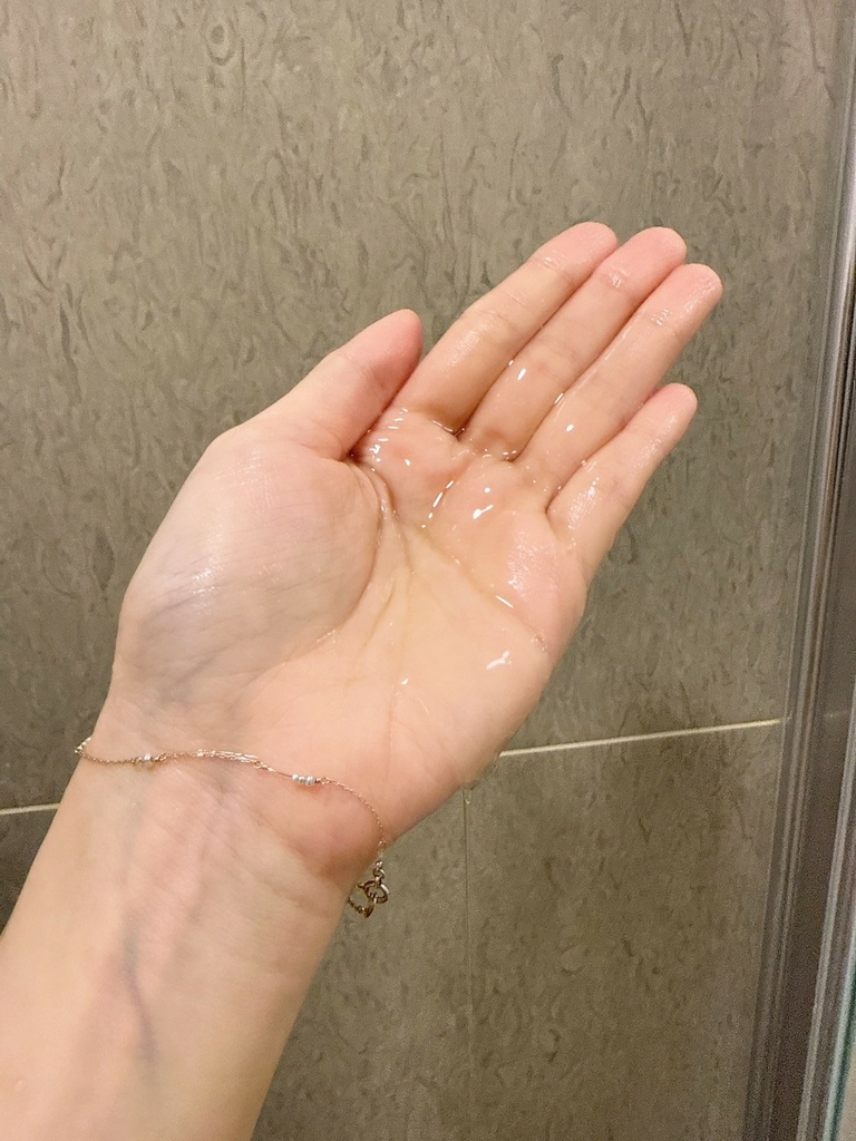 LINE_ALBUM_Flora Floral花葉純萃洗淨洗髮精_250310_12.jpg