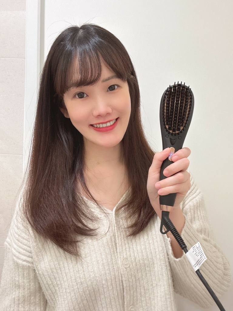LINE_ALBUM_Pingo Royal K9 4D負離子溫控直髮梳 魔髮梳_250331_3.jpg