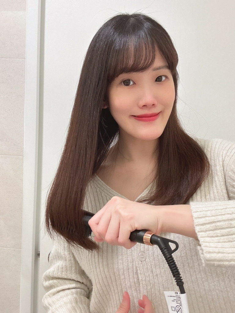 LINE_ALBUM_Pingo Royal K9 4D負離子溫控直髮梳 魔髮梳_250331_5.jpg