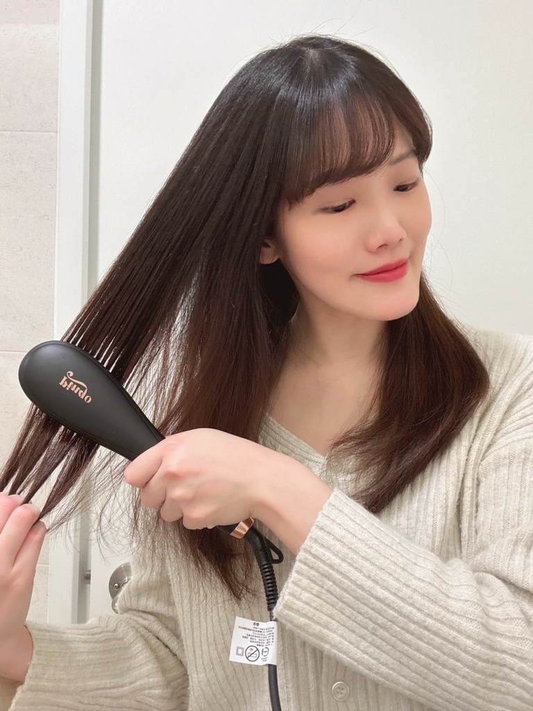 LINE_ALBUM_Pingo Royal K9 4D負離子溫控直髮梳 魔髮梳_250331_7.jpg