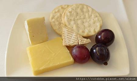 [食記] 2023/7月國泰商務艙飛機餐