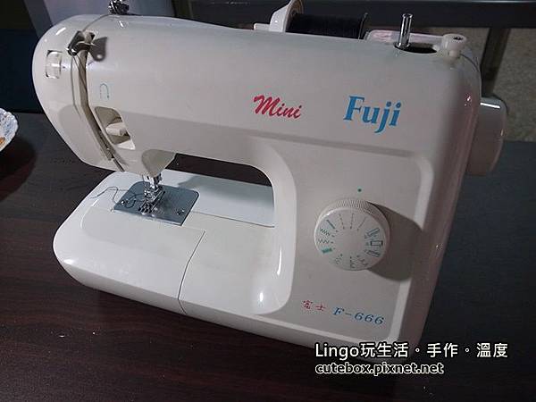 FUJI F-666 裁縫機