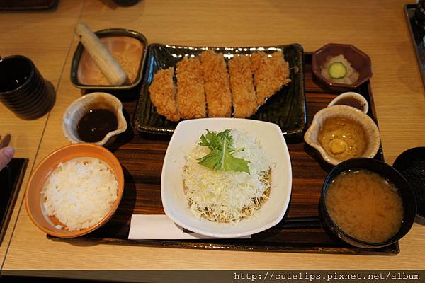 炸豬里肌肉排定食102/6/30