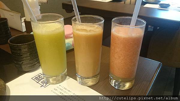 芭樂柳橙鮮果汁、冰奶茶&梅香蕃茄醋飲104/7/19 芭樂柳橙鮮果汁、冰奶茶&梅香蕃茄醋飲104/7/19