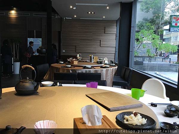 用餐環境104/12/20 用餐環境104/12/20