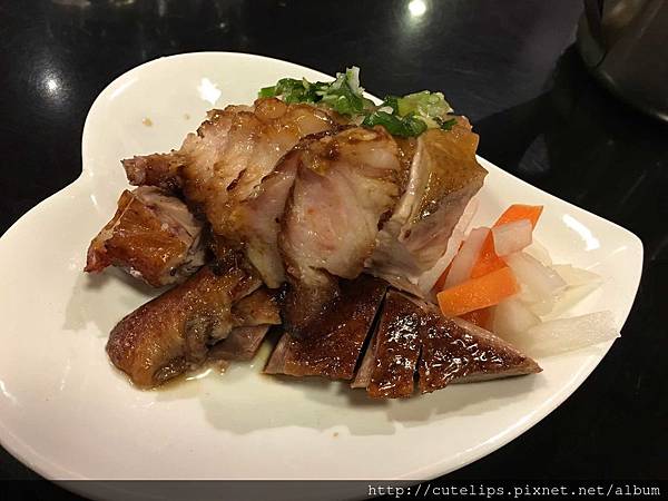 燒臘三拼-烤鴨、油雞、叉燒105/2/29 燒臘三拼-烤鴨、油雞、叉燒105/2/29