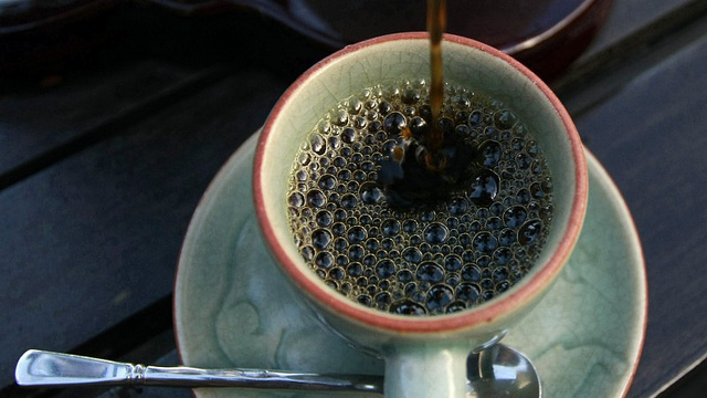 black-ivory-coffee-in-cup.jpg@protect,0,0,1000,1000@crop,800,450,c