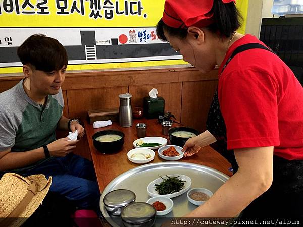 [大淵] 雙胞胎豬肉湯飯(쌍둥이돼지국밥)