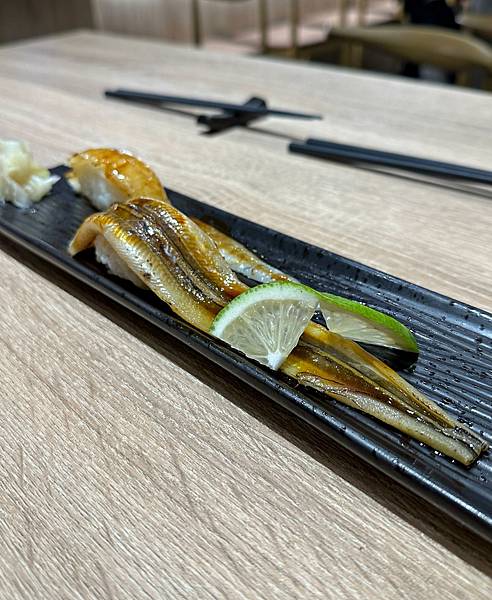 御壽屋34一本星鰻炙烤比目魚邊鰭_1.jpg 御壽屋34一本星鰻炙烤比目魚邊鰭_1.jpg