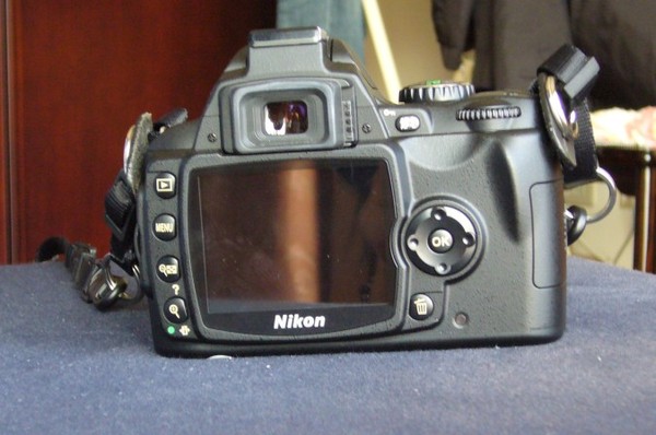 NIKON D40