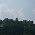 萊茵岩城堡