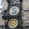 舊市政廳邊上的天文鐘