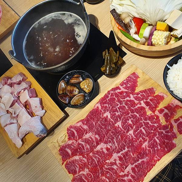 [食記]野人Shabu 冷藏/熟成高級肉專門-KID火鍋店