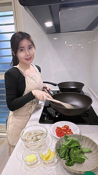 韓國Kassel鑽石不沾輕量鑄造深炒鍋｜使用心得與詳細評測