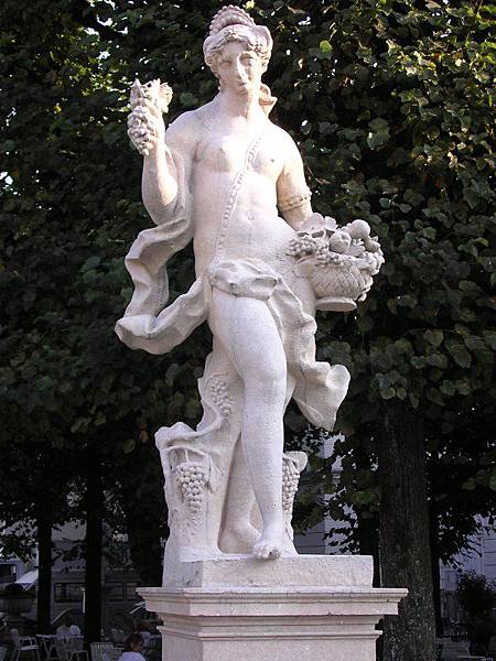 Mirabell 花園的雕像
