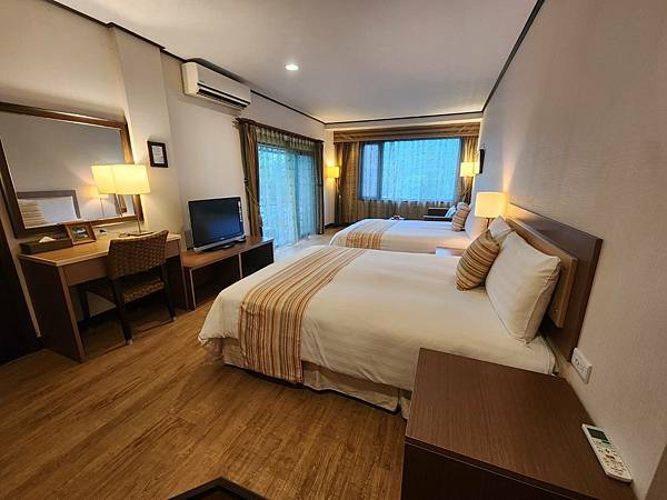 【花蓮吉安】金澤居民宿鄰近綠色隧道的田園風情綠建築x親子民