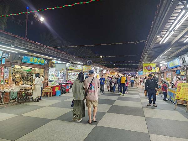 【花蓮吉安】金澤居民宿鄰近綠色隧道的田園風情綠建築x親子民
