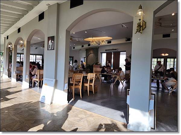 【桃園龍潭】The畔cafe&dining陽光、草地、落地