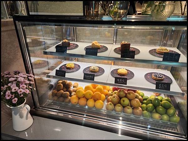 【桃園龍潭】The畔cafe&dining陽光、草地、落地