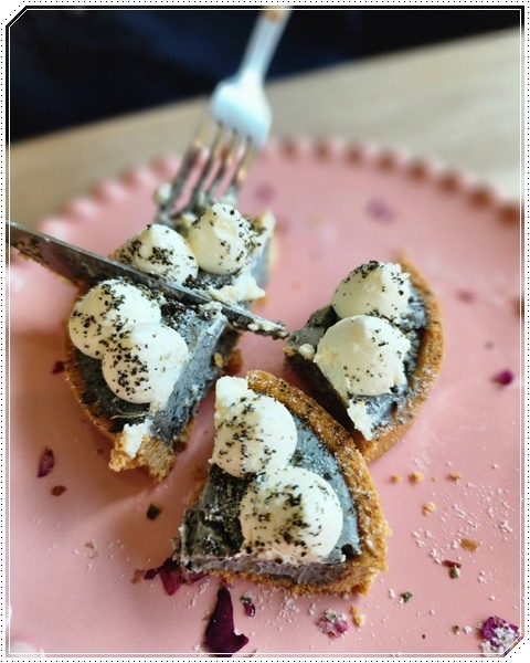 【桃園龍潭】The畔cafe&dining陽光、草地、落地