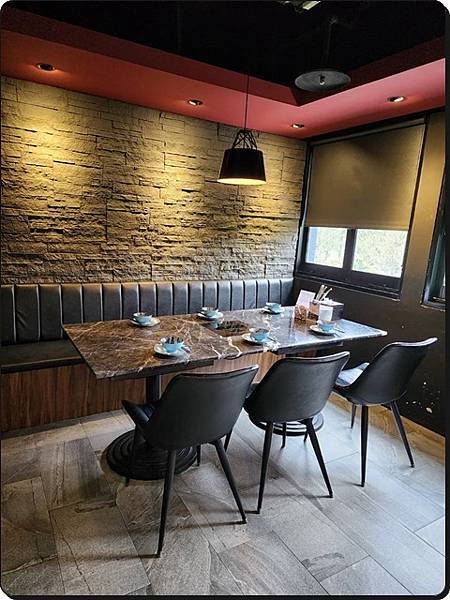 【台北美食】松江南京麻辣火鍋推薦《石‧撈麻辣鴛鴦鍋》頂級食 【台北美食】松江南京麻辣火鍋推薦《石‧撈麻辣鴛鴦鍋》頂級食