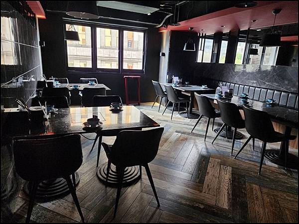 【台北美食】松江南京麻辣火鍋推薦《石‧撈麻辣鴛鴦鍋》頂級食 【台北美食】松江南京麻辣火鍋推薦《石‧撈麻辣鴛鴦鍋》頂級食