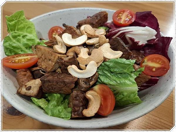 【新店素食餐廳推薦】原粹蔬食作從味蕾感受自然:新鮮蔬果入菜 【新店素食餐廳推薦】原粹蔬食作從味蕾感受自然:新鮮蔬果入菜