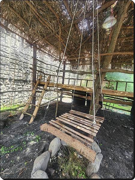 走訪【高雄茂林】《萬山部落》:在岩雕、石板屋與工寮廚房之間探 走訪【高雄茂林】《萬山部落》:在岩雕、石板屋與工寮廚房之間探