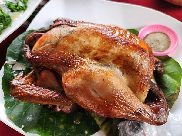 走訪【高雄茂林】《萬山部落》:在岩雕、石板屋與工寮廚房之間探 走訪【高雄茂林】《萬山部落》:在岩雕、石板屋與工寮廚房之間探