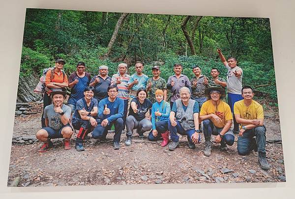 走訪【高雄茂林】《萬山部落》:在岩雕、石板屋與工寮廚房之間探 走訪【高雄茂林】《萬山部落》:在岩雕、石板屋與工寮廚房之間探