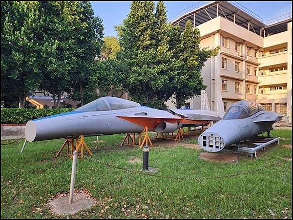 開箱【台中沙鹿】翔園文旅️住進飛機夢裡:航空主題x親子旅遊 開箱【台中沙鹿】翔園文旅️住進飛機夢裡:航空主題x親子旅遊