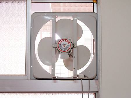 exhaust-fan-for-cooling-house-2.jpg