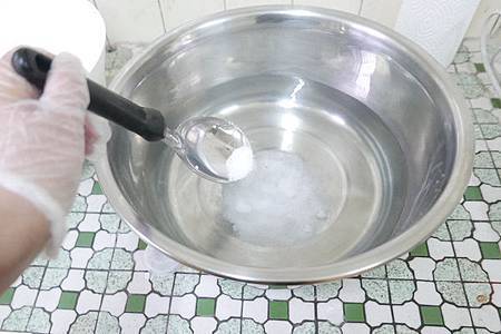 過期油%26;回收油也有春天:手工家事皂DIY4.jpg 過期油%26;回收油也有春天:手工家事皂DIY4.jpg