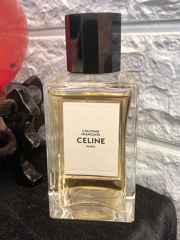 Cologne francaise celine sale