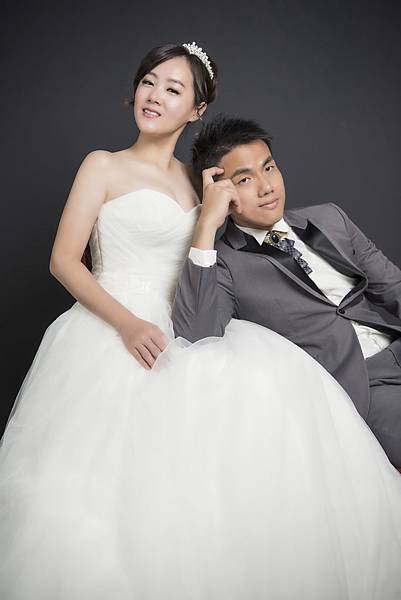 CW wedding芊芊手工婚紗禮服