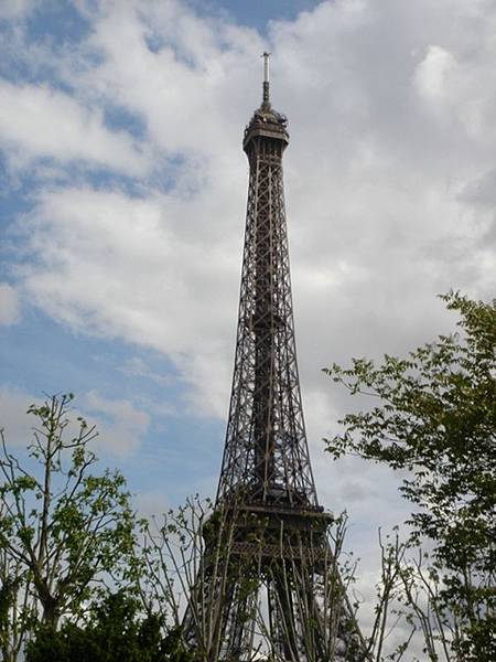 巴黎鐵塔，只有遠觀沒有上前褻玩