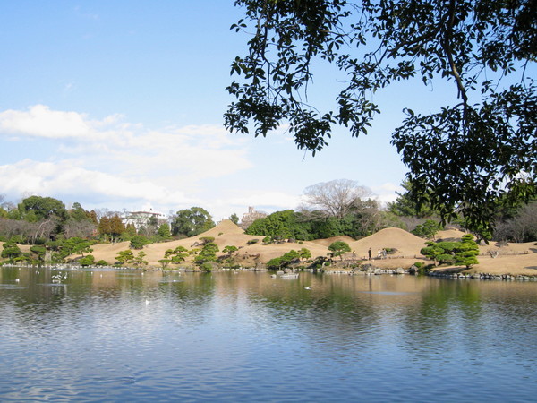 逛了一圈，接近出口處