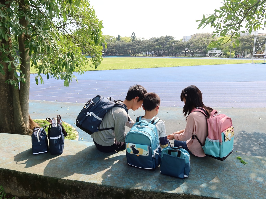 專為台灣孩子設計的 niizo 小學生輕量護脊書包 2025 專為台灣孩子設計的 niizo 小學生輕量護脊書包 2025