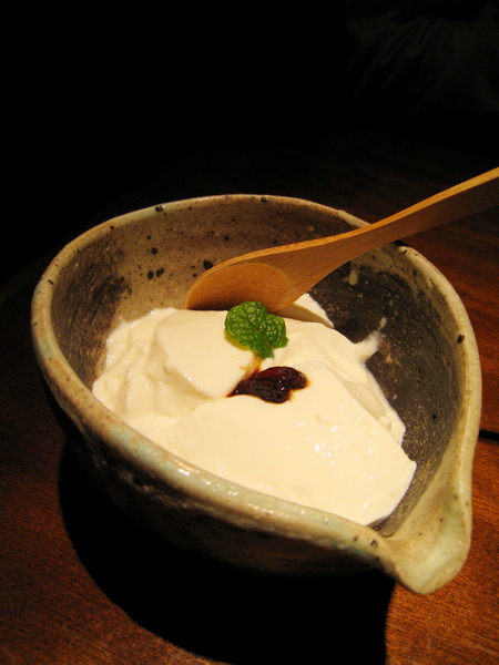 Shigezo的專長是豆腐料理，豆奶布丁果然令人驚艷