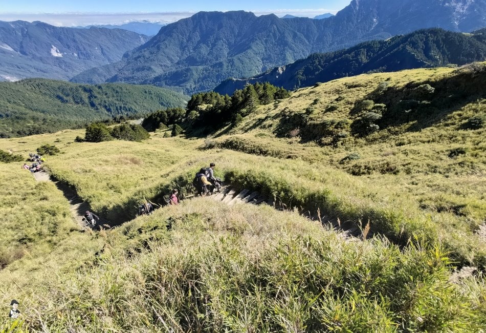 合歡東尖山160.jpg