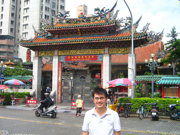 Long-Shan Temple 龍山寺